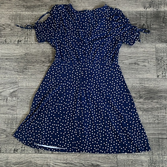 DRESS - Picture 3 of 3